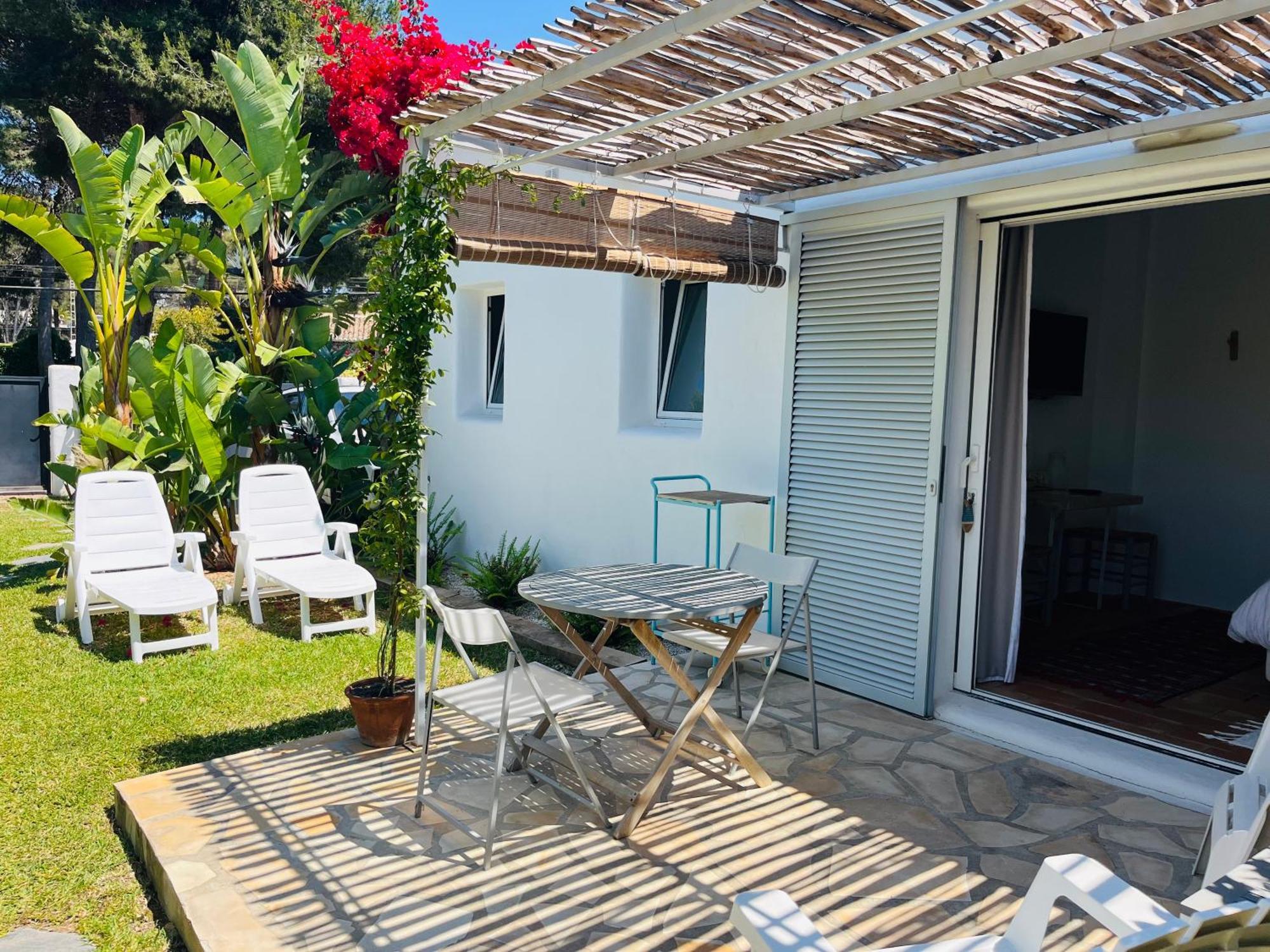 Habitación Con Jardín Y Terraza En El Tosalet Quarto em Acomodações Particulares *